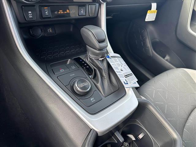 New 2025 Toyota RAV4 XLE image 14
