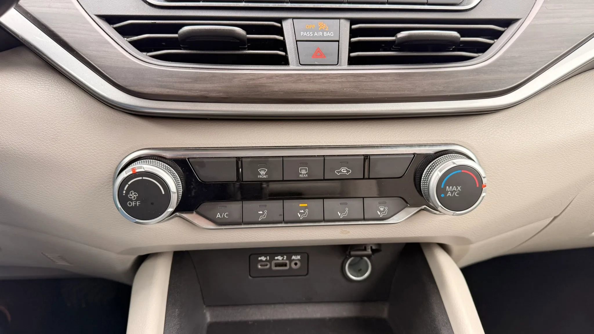 Used 2025 Nissan Altima 2.5 SV image 24