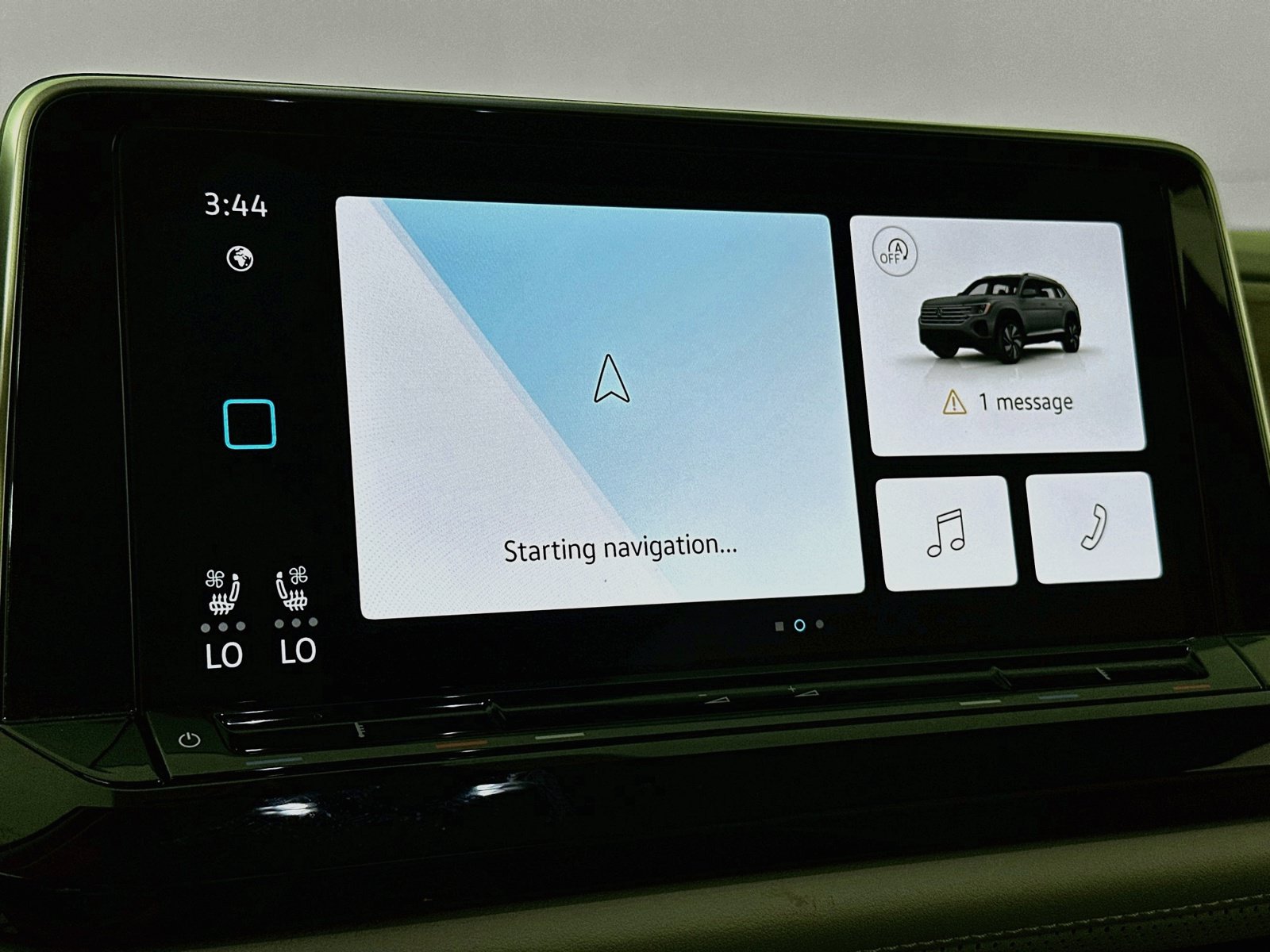 Used 2024 Volkswagen Atlas SE FWD image 14