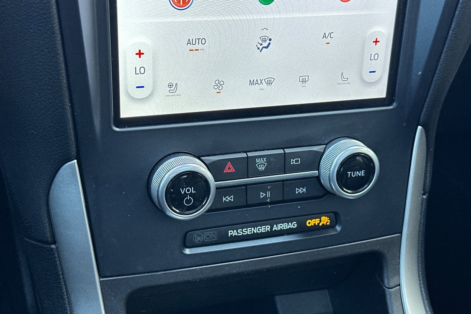 Certified 2023 Ford Edge SEL w/ Convenience Package AWD/4WD image 19