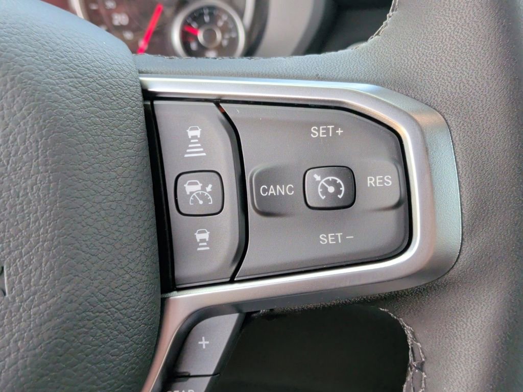 New 2026 RAM 1500 4x4 Crew Cab image 17