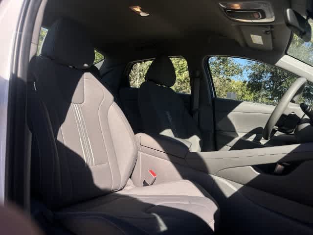 Used 2024 Hyundai Elantra SEL FWD image 27