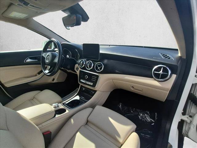Used 2020 Mercedes-Benz GLA 250 image 22