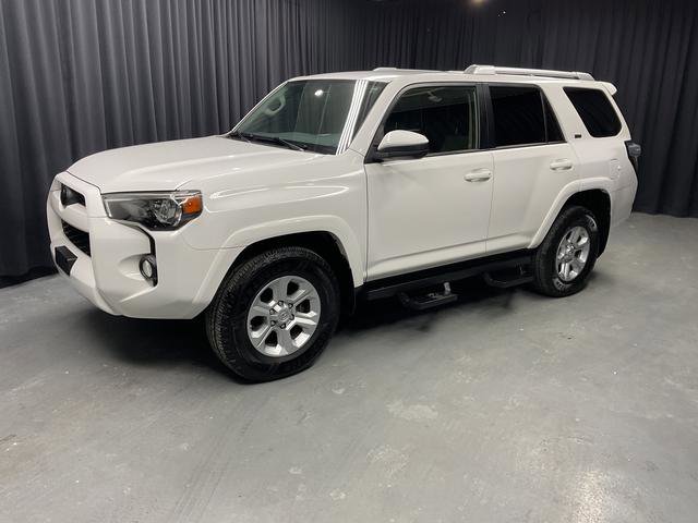 Used 2017 Toyota 4Runner SR5 image 2