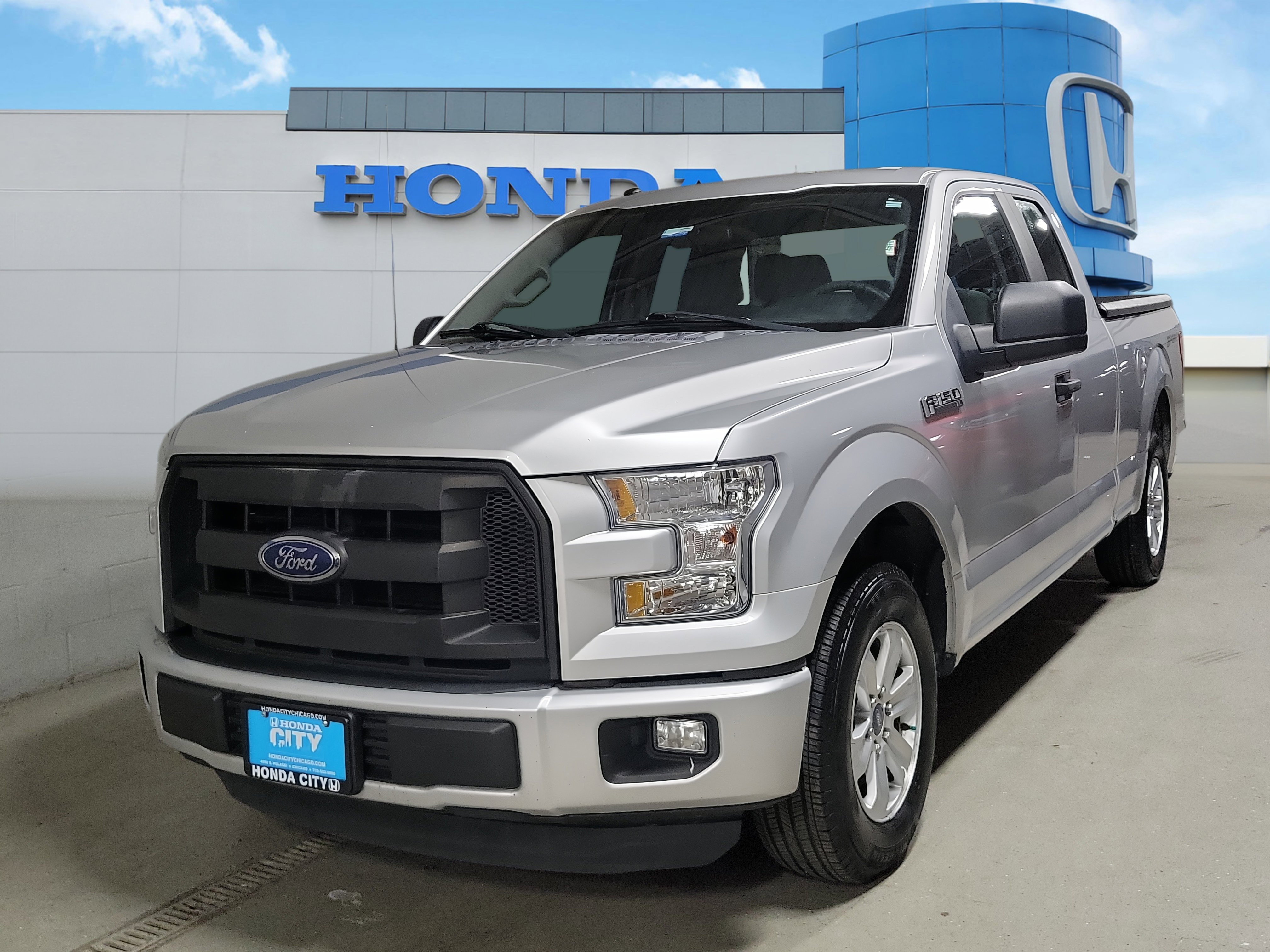 Used 2016 Ford F150 XL w/ Equipment Group 101A Mid image 2