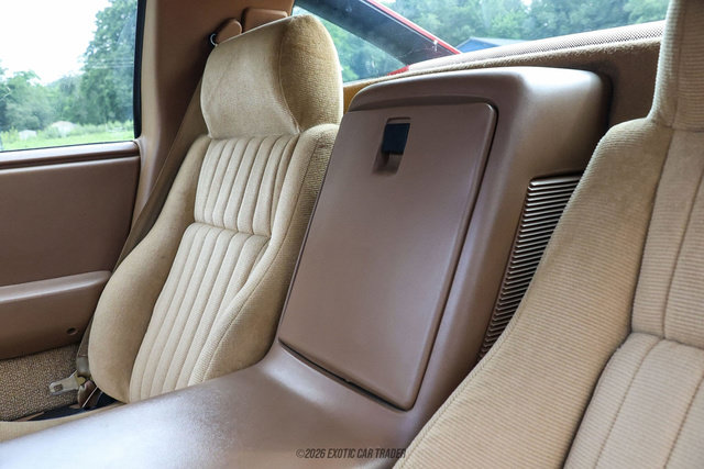 Used 1988 Pontiac Fiero GT RWD image 45