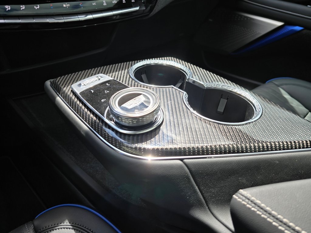 New 2026 Cadillac Optiq V w/ Magnus Launch Edition AWD/4WD image 30