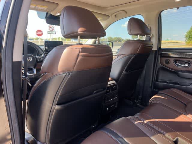 Certified 2025 Honda Pilot Elite image 13