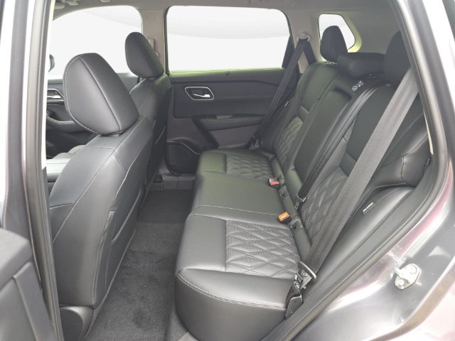 New 2026 Nissan Rogue Platinum AWD/4WD image 14
