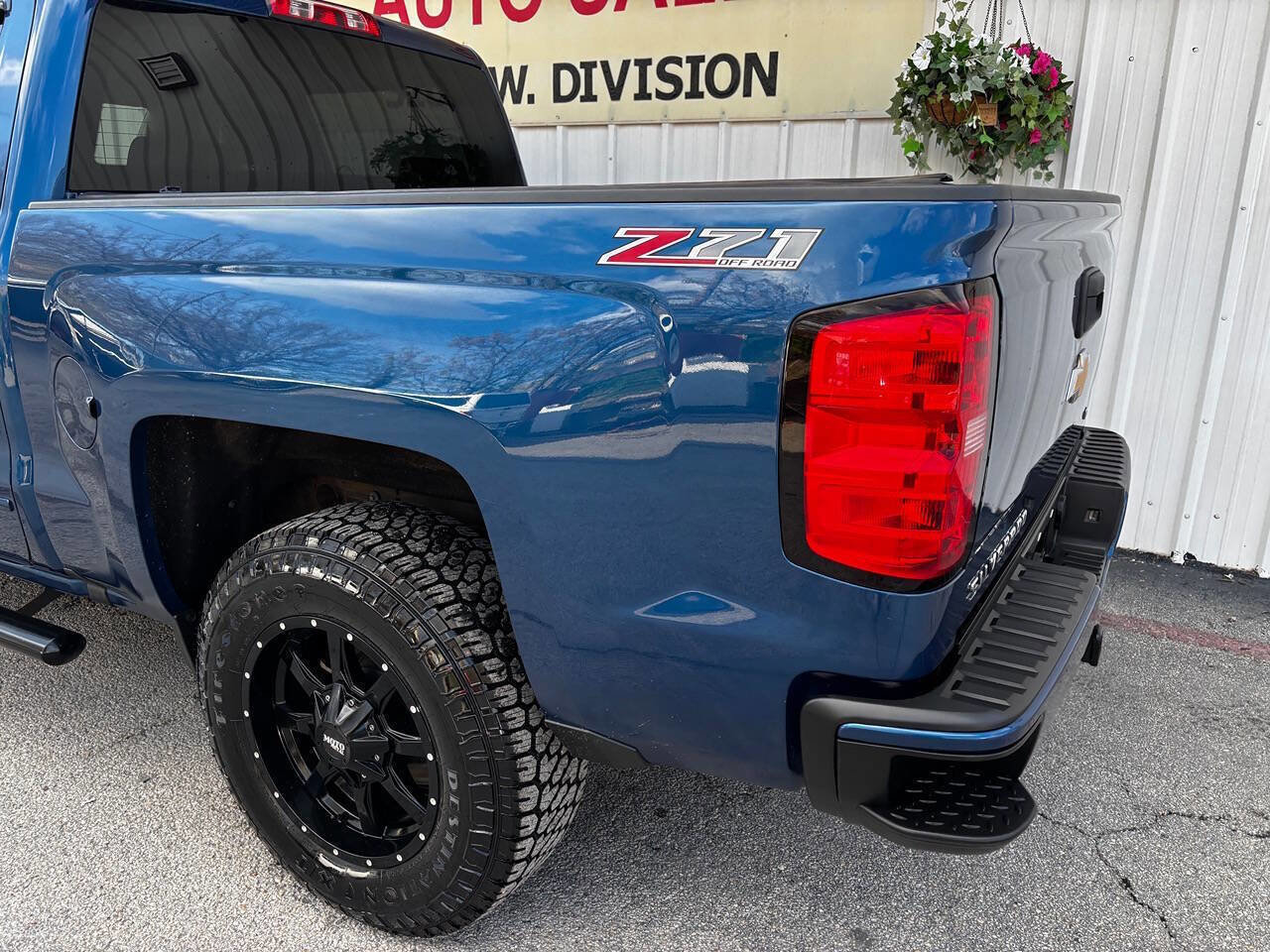 Used 2017 Chevrolet Silverado 1500 LT w/ All Star Edition image 9