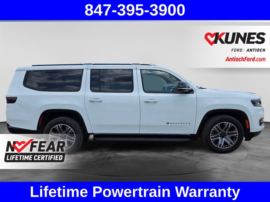 Used 2024 Jeep Wagoneer L Series II w/ Flexible Seating Group AWD/4WD image 11