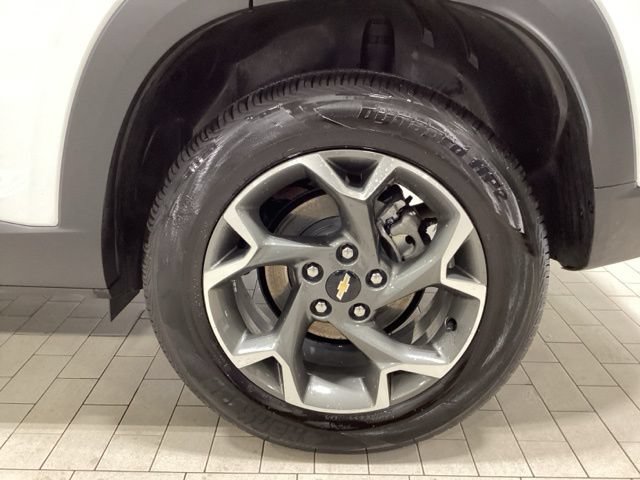 Used 2025 Chevrolet Trax LT FWD image 20