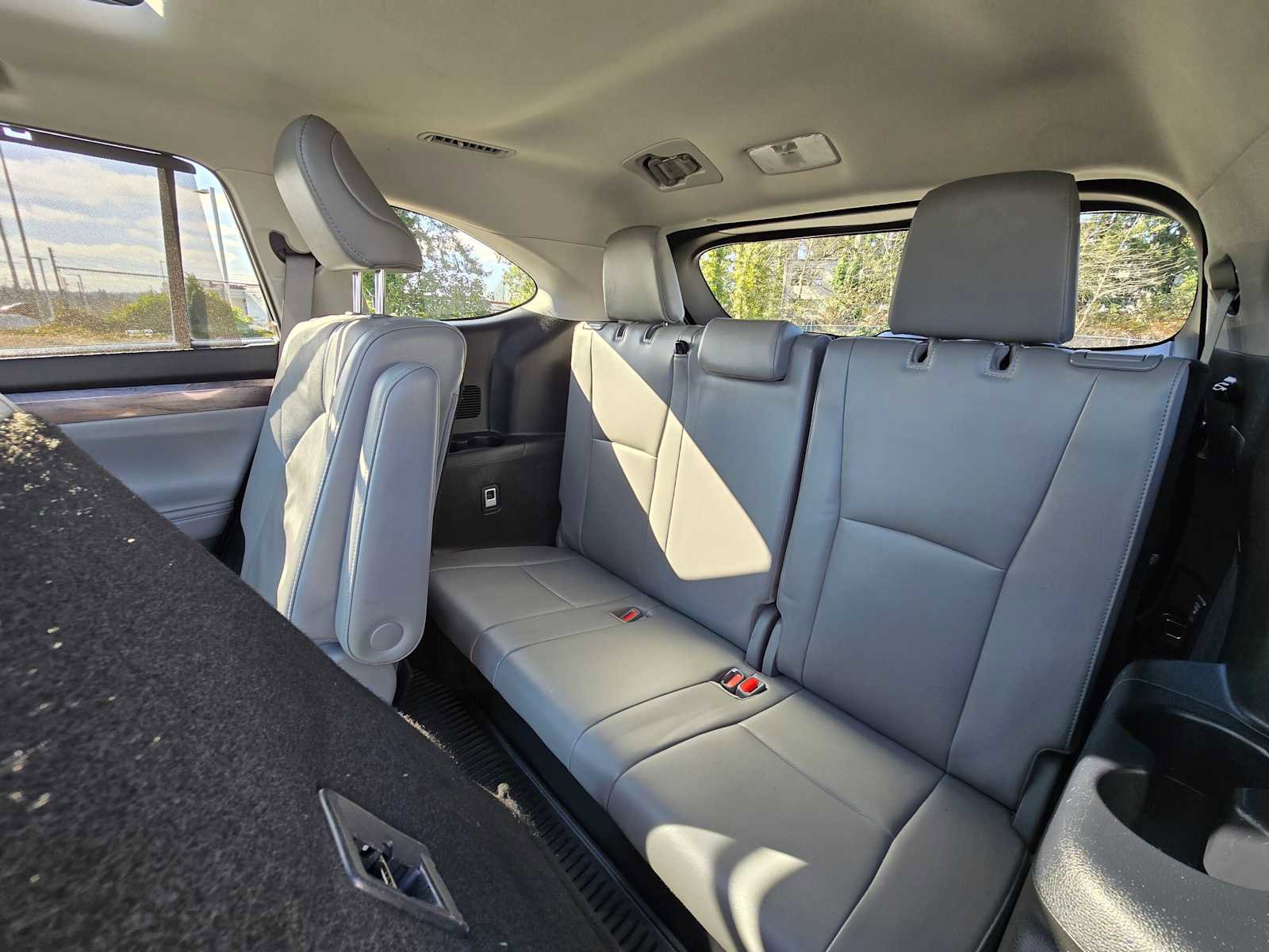 Used 2022 Toyota Highlander Platinum image 18