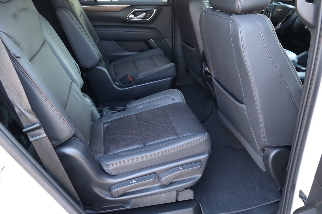 Used 2023 Chevrolet Tahoe High Country w/ LPO, Illumination Package RWD image 19