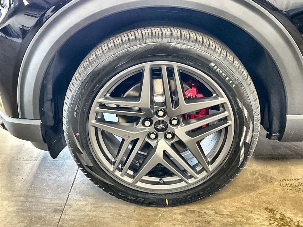 New 2026 Ford Explorer ST-Line w/ ST-Line Street Pack image 33