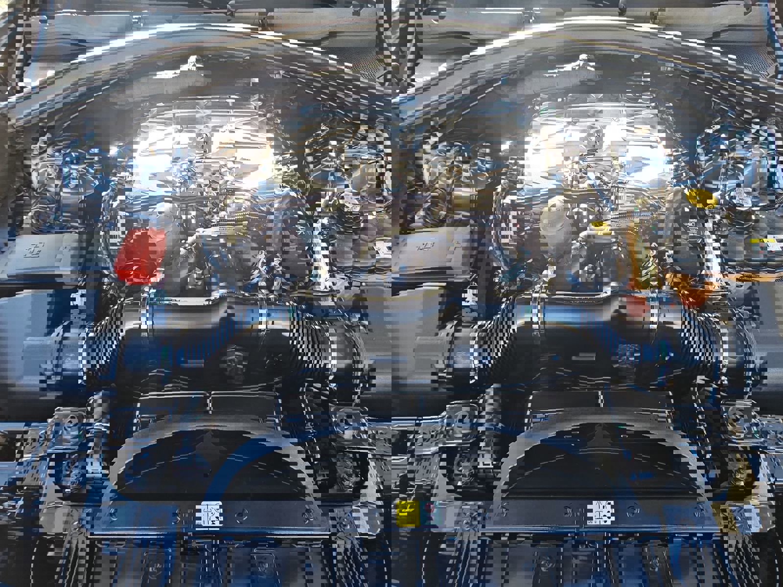 Used 2023 Jaguar F-PACE SVR image 22