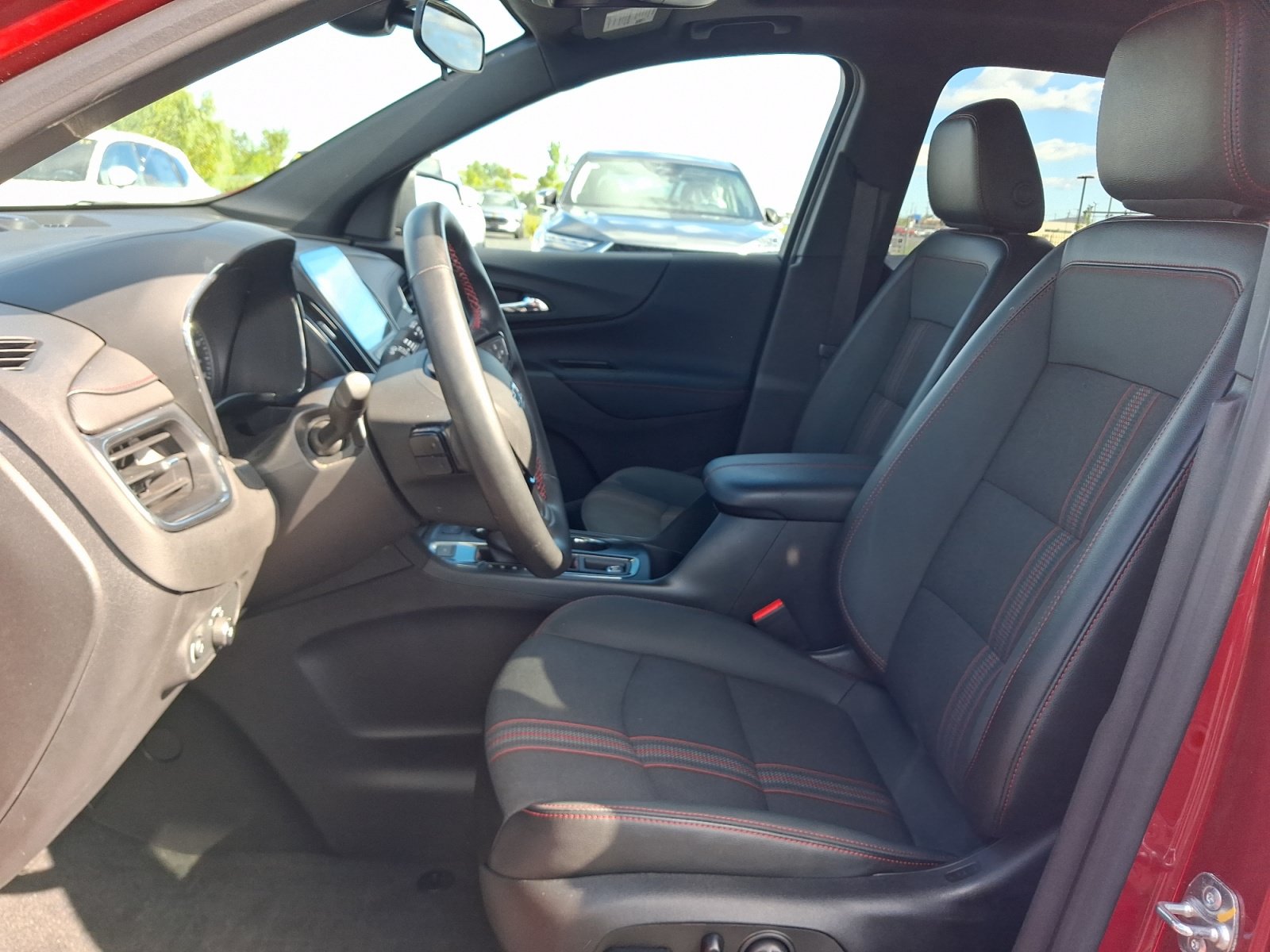 Used 2024 Chevrolet Equinox RS AWD/4WD image 5