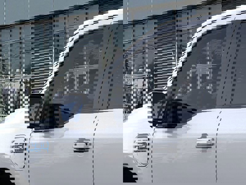 New 2025 Ford F150 Lightning Platinum image 20