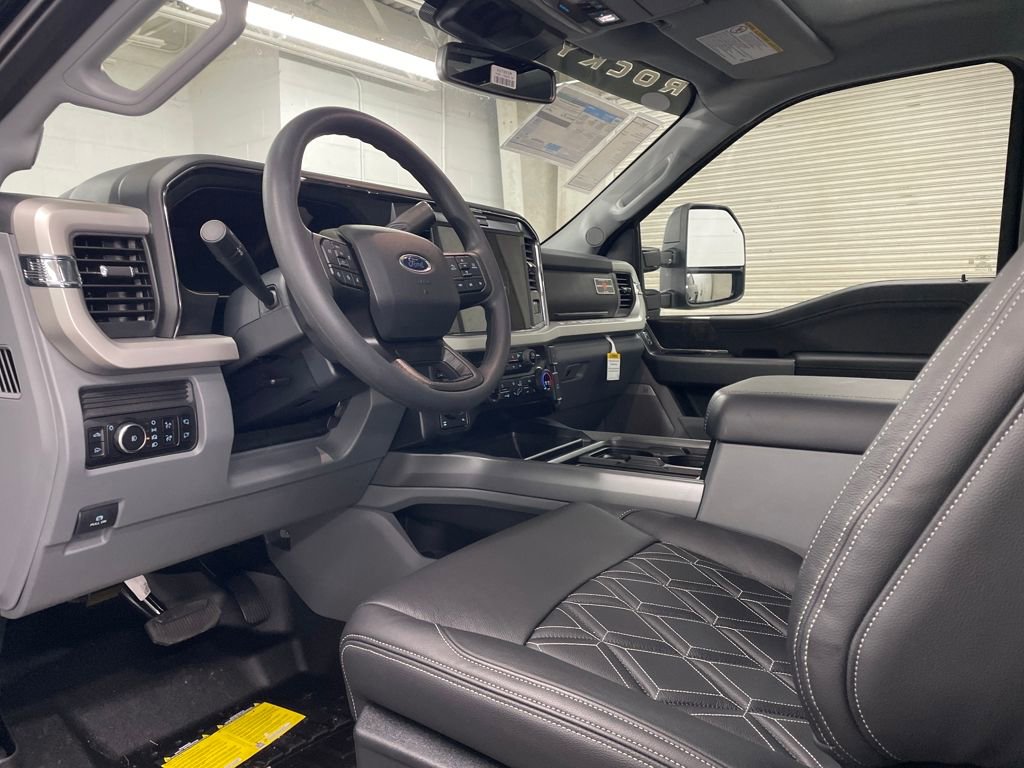 New 2026 Ford F250 XLT w/ XLT Premium Package image 6