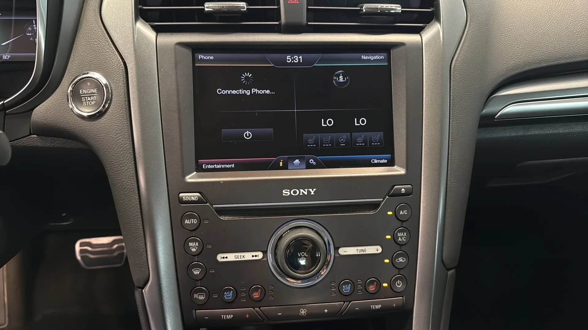 Used 2016 Ford Fusion Titanium AWD/4WD image 22