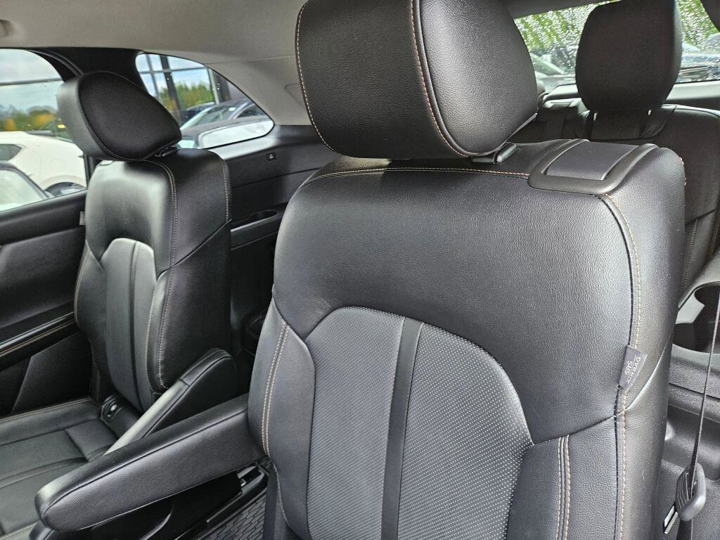 Certified 2024 MAZDA CX-90 Plug-In Hybrid w/ Preferred AWD/4WD image 16