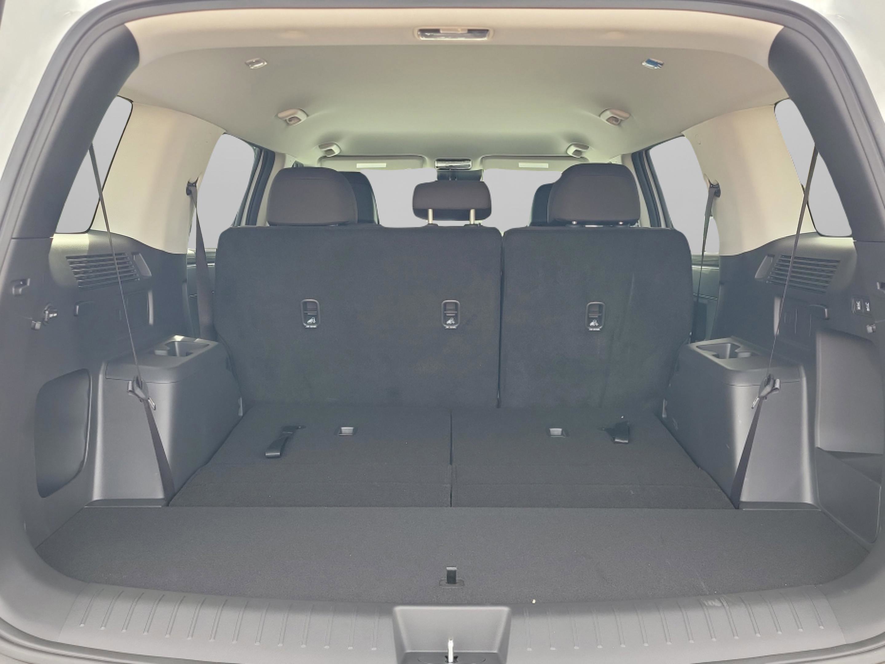 New 2026 Hyundai Santa Fe SE image 30