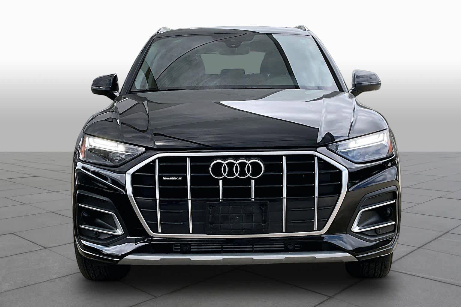 Used 2023 Audi Q5 2.0T Premium w/ Convenience Package AWD/4WD image 4