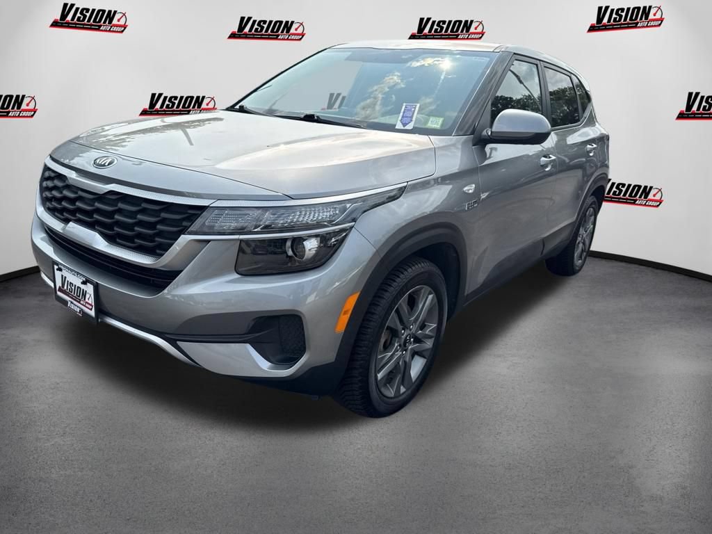 Used 2021 Kia Seltos LX AWD/4WD image 1