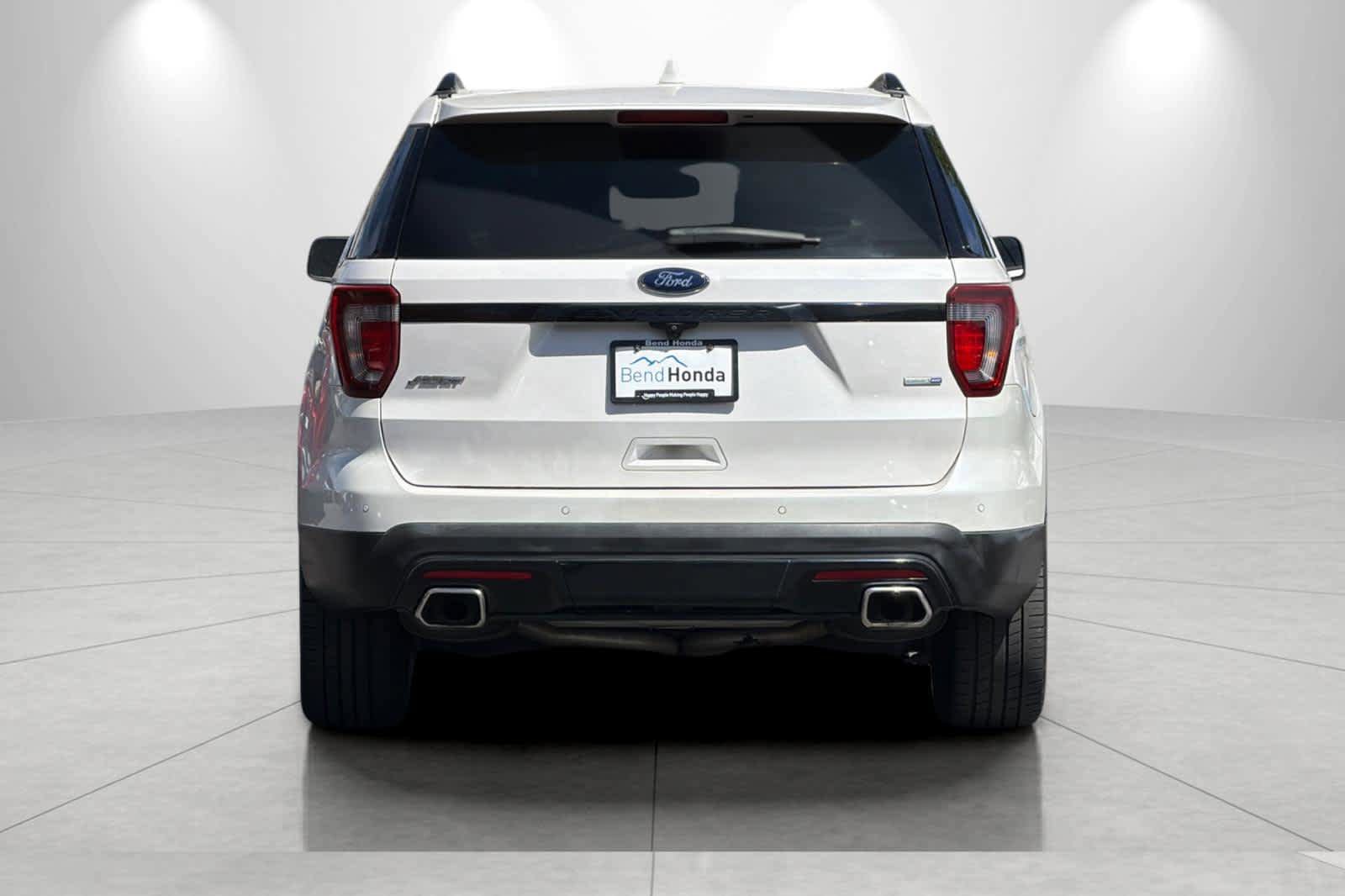 Used 2017 Ford Explorer Sport w/ Equipment Group 401A AWD/4WD image 7
