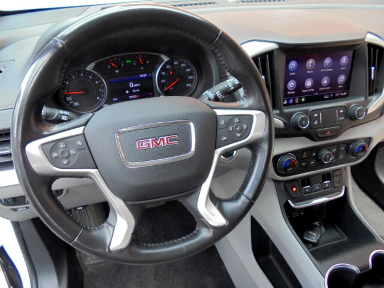 Used 2020 GMC Terrain SLT image 18