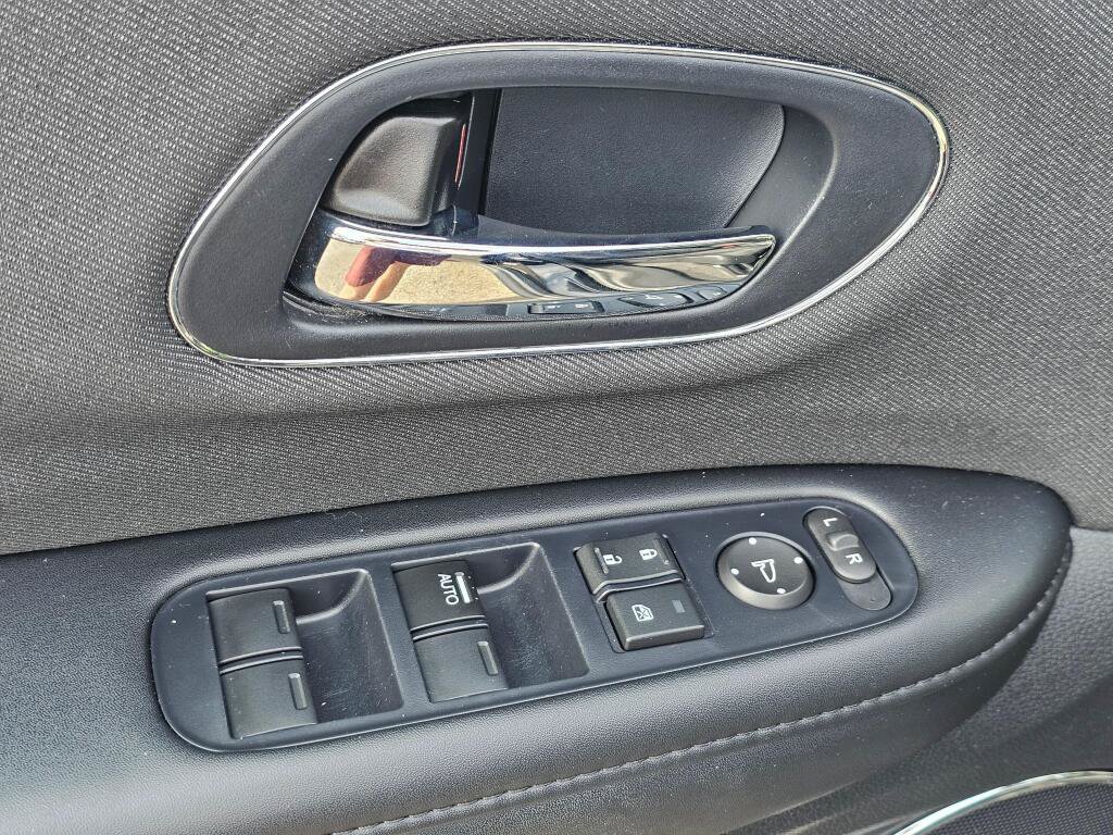 Used 2019 Honda HR-V EX image 23