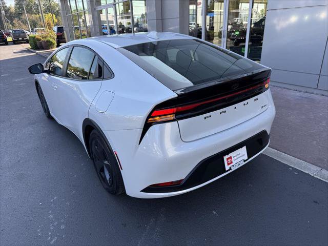 Certified 2025 Toyota Prius LE FWD image 6