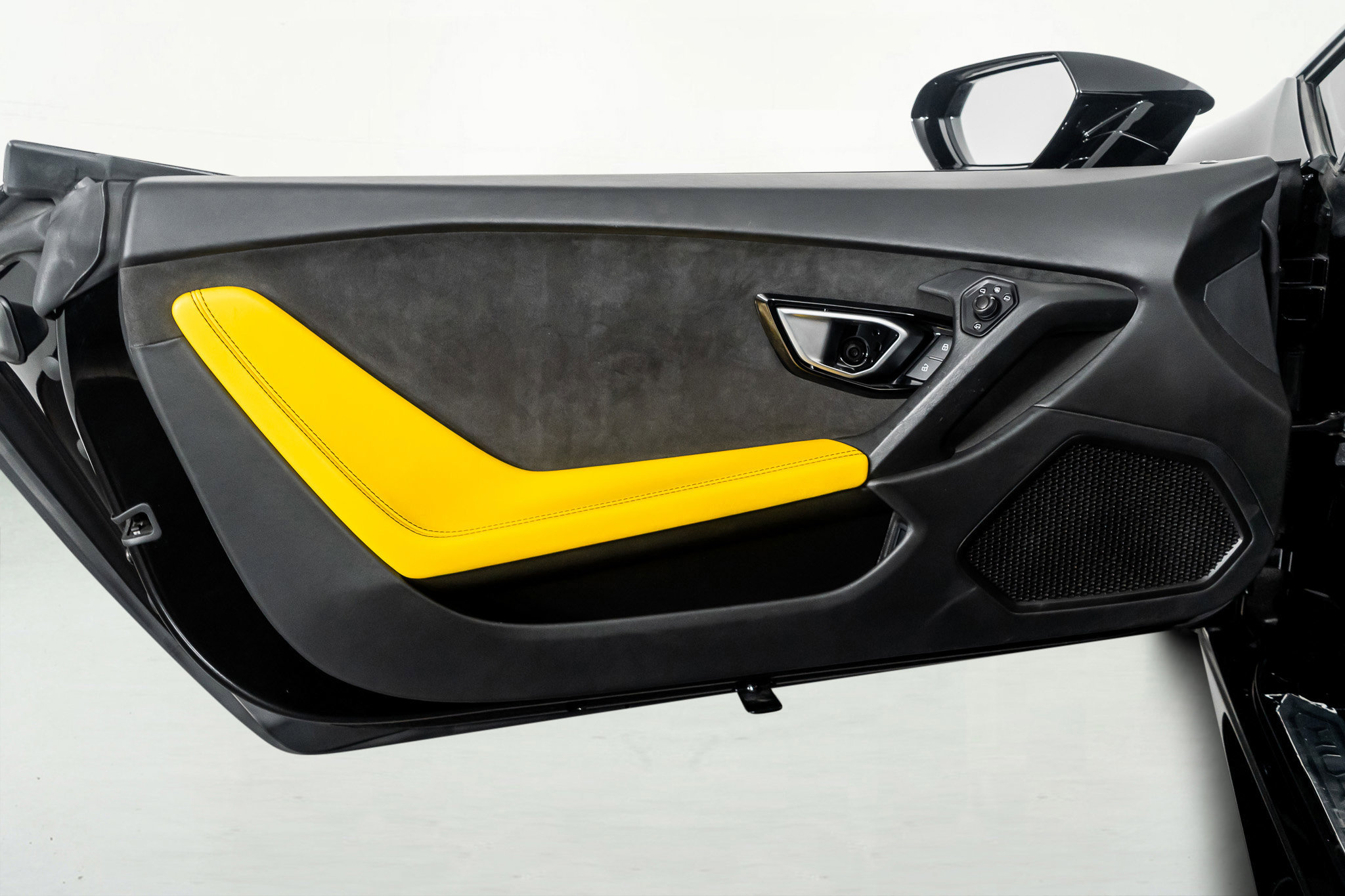 Used 2016 Lamborghini Huracan LP 610-4 image 46