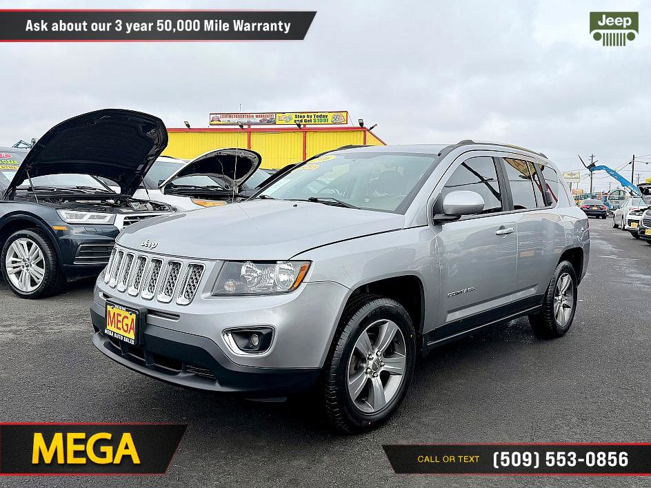 Used 2016 Jeep Compass High Altitude image 2