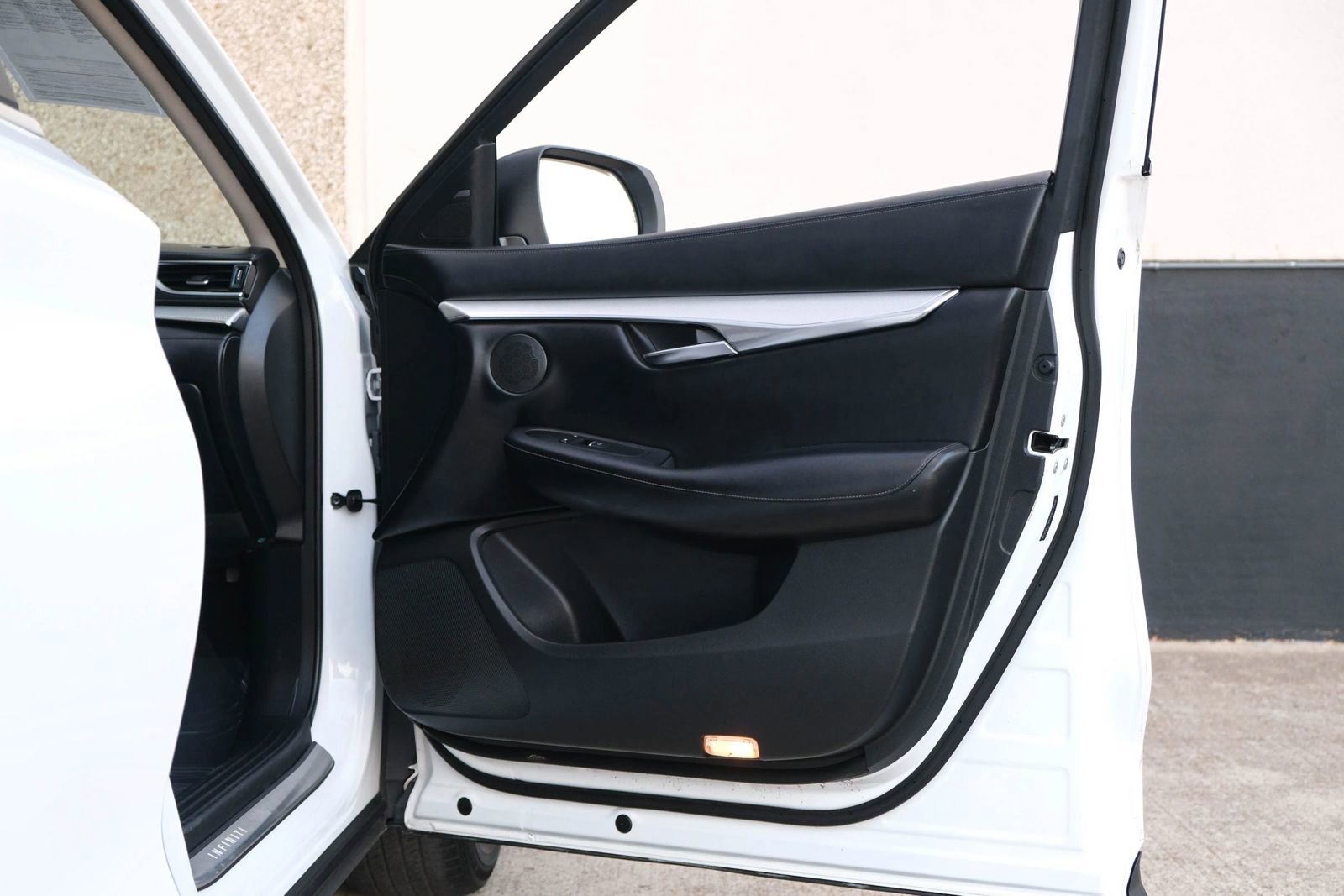 Used 2021 INFINITI QX50 Luxe image 29