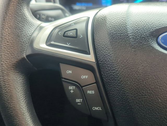 Used 2020 Ford Fusion SE image 15