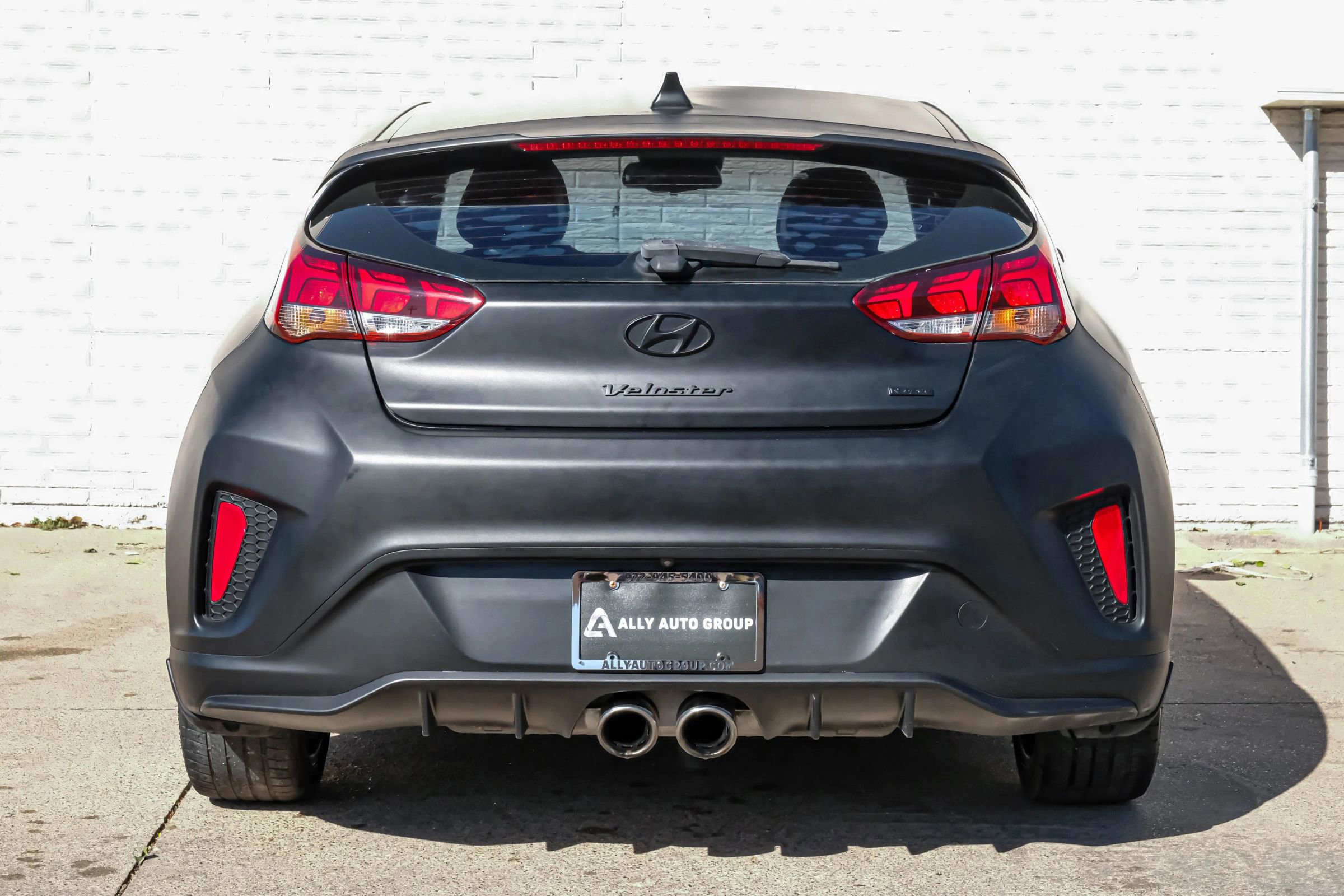 Used 2019 Hyundai Veloster Turbo R-Spec image 8
