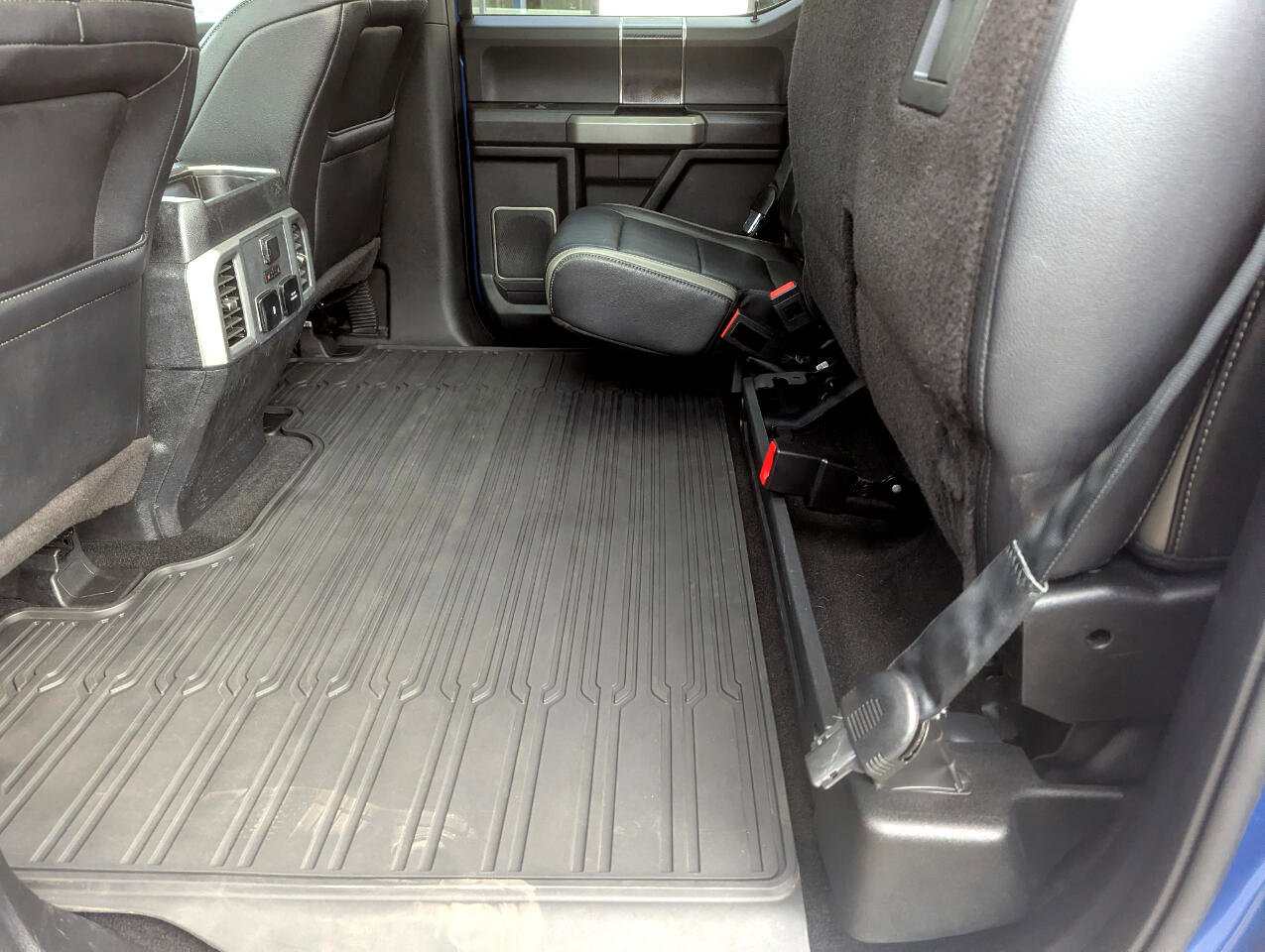 Used 2018 Ford F150 Raptor w/ Equipment Group 802A Luxury image 65