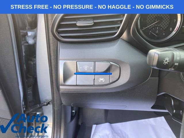 Used 2019 Hyundai Veloster 2.0 image 16