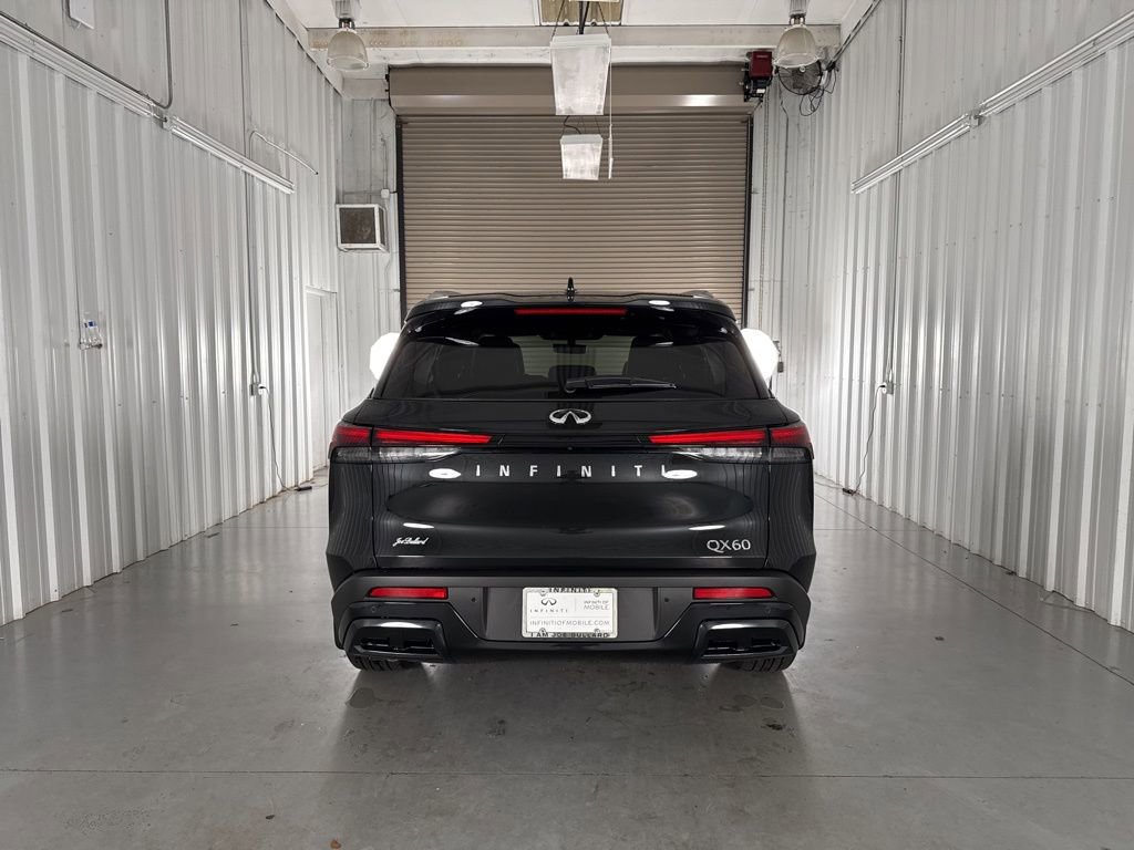 Certified 2025 INFINITI QX60 Luxe w/ Vision Package image 20