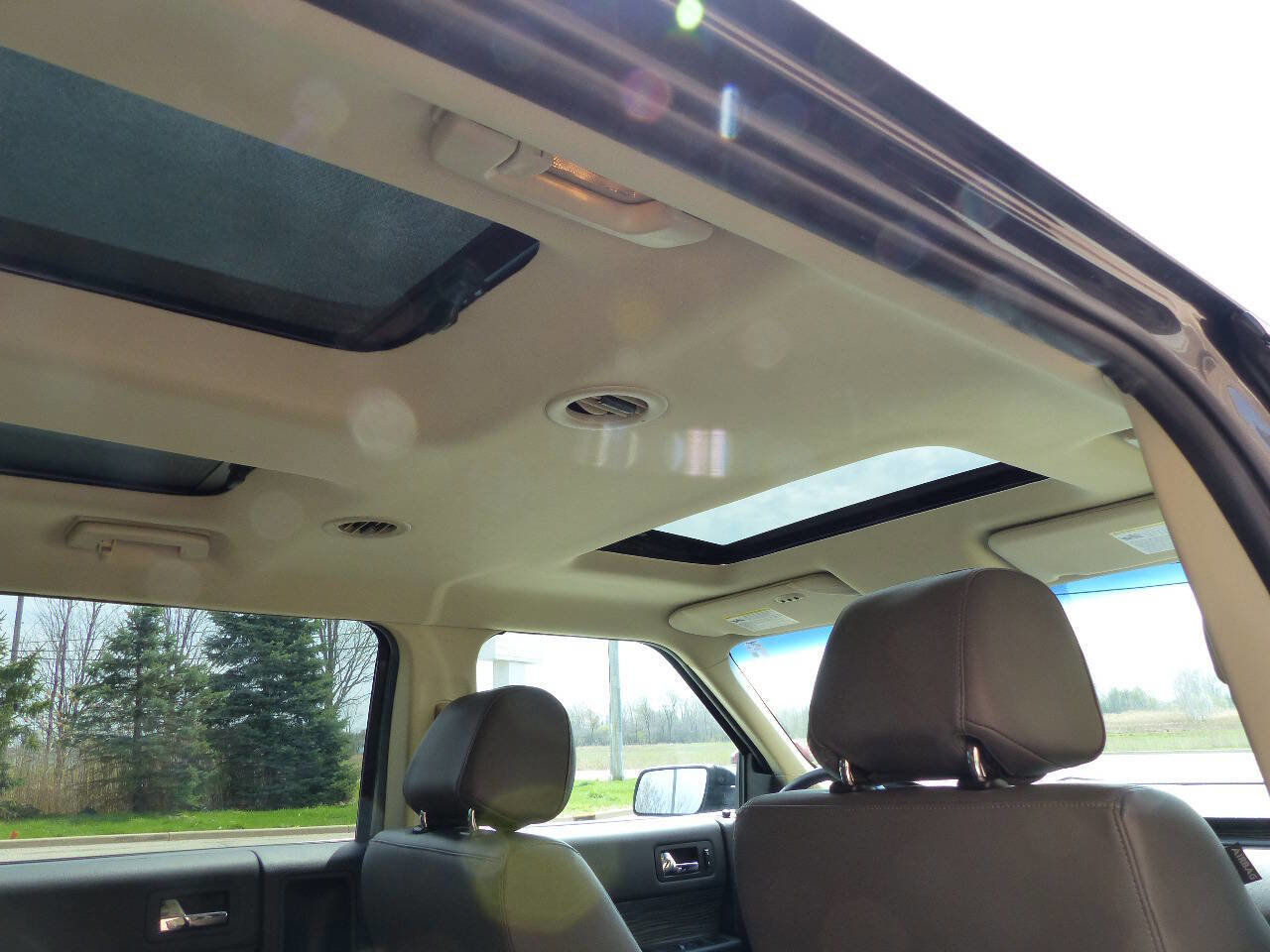Used 2018 Ford Flex SEL FWD image 21