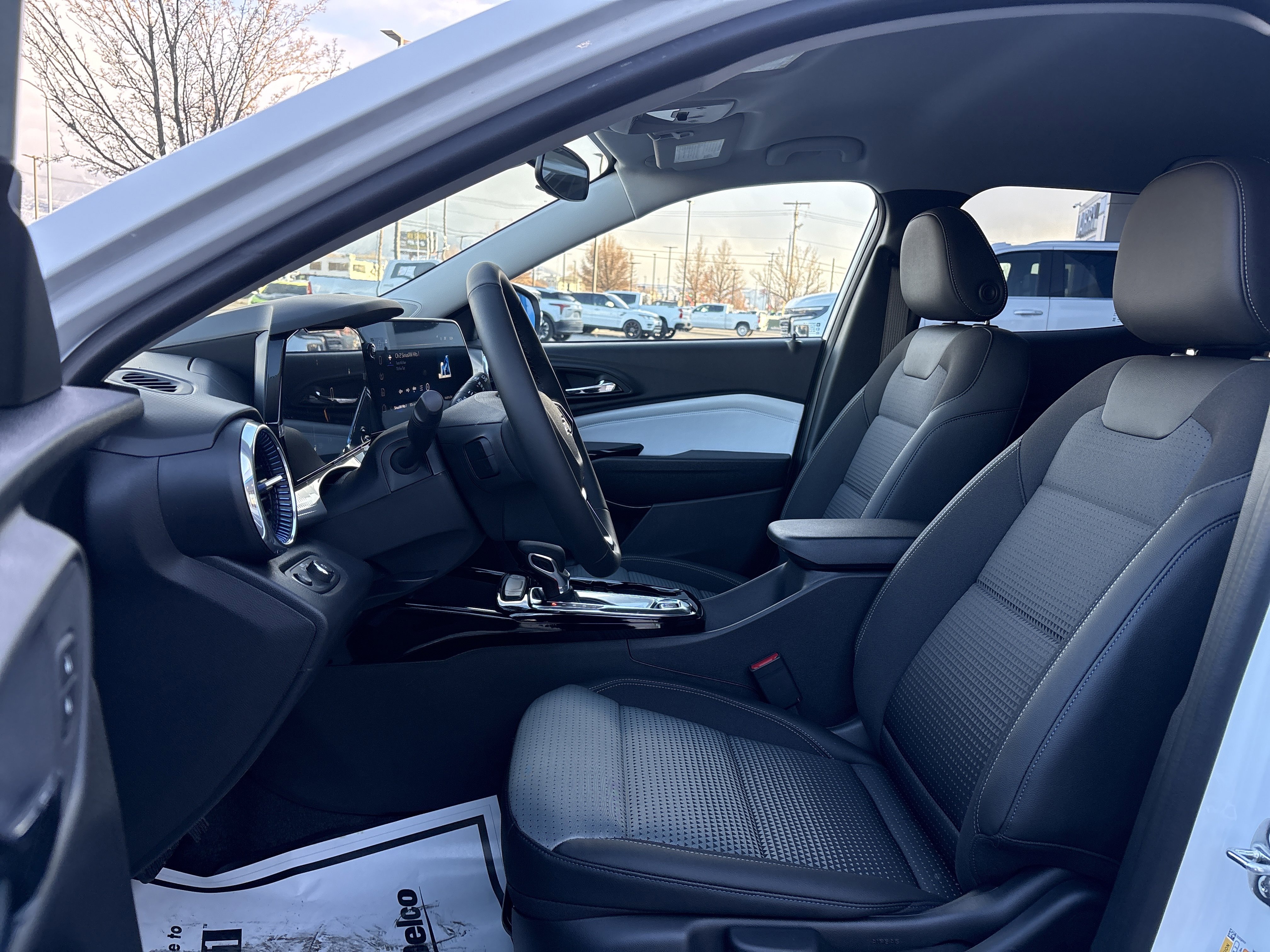 New 2026 Chevrolet Trax LT w/ Driver Confidence Package FWD image 12
