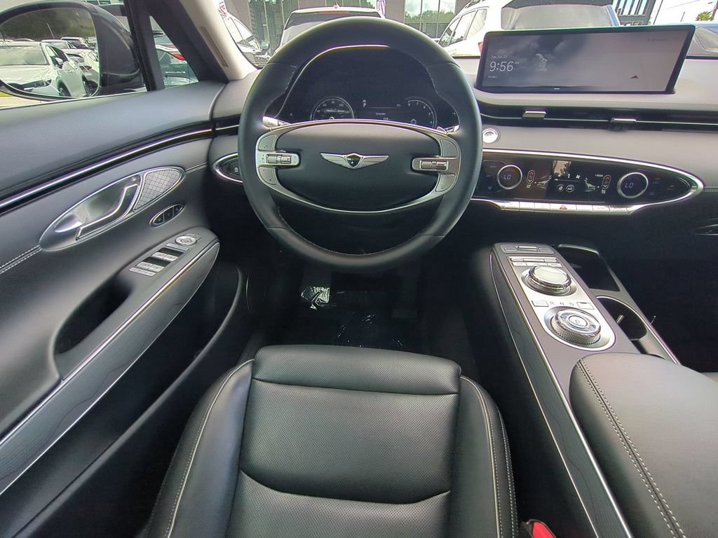 Used 2024 Genesis GV70 2.5T w/ Advanced Package AWD/4WD image 15