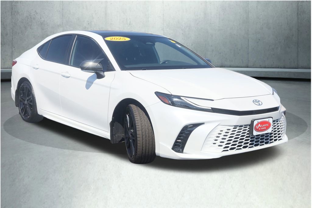 Used 2025 Toyota Camry XSE AWD/4WD image 12