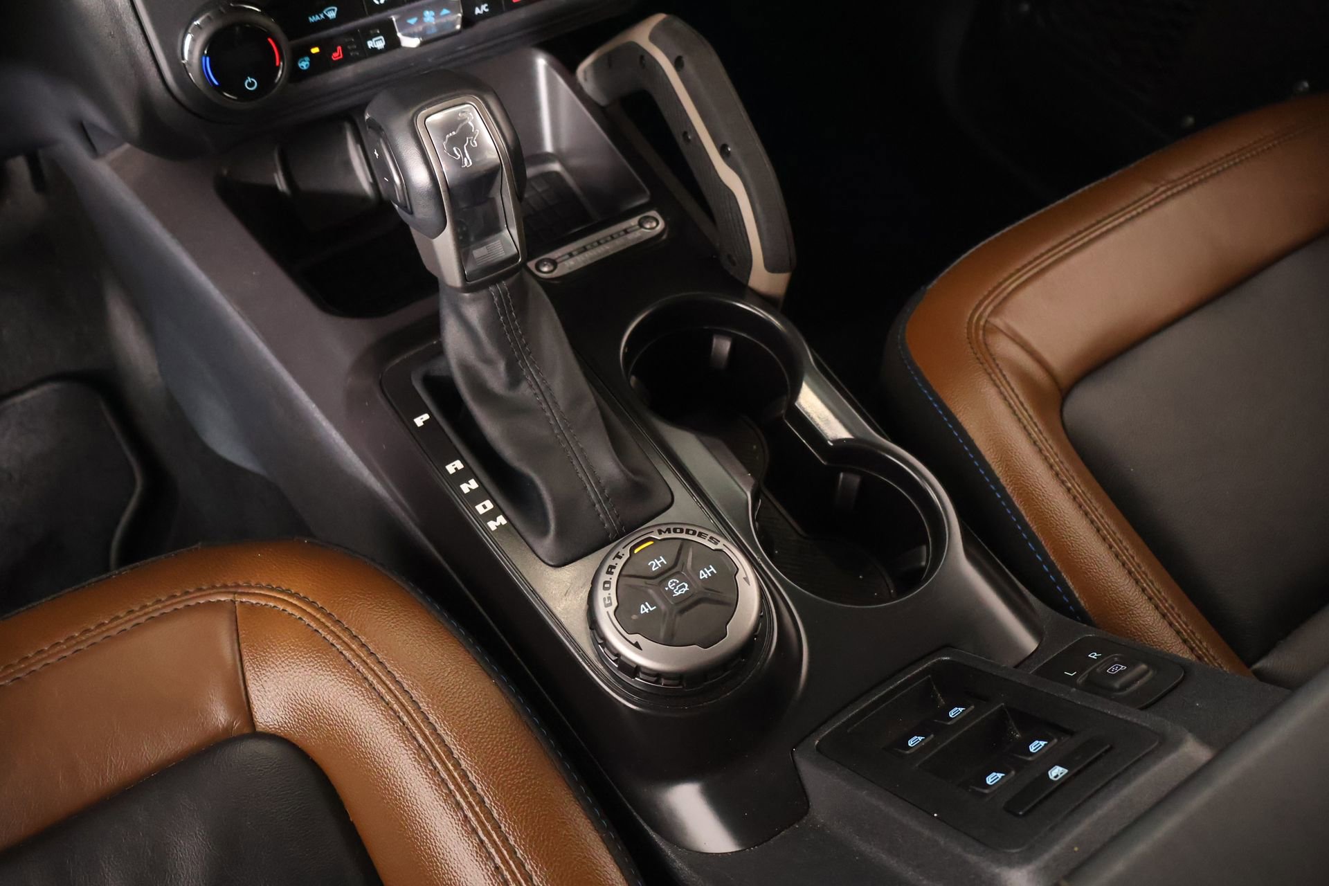 New 2024 Ford Bronco Outer Banks AWD/4WD image 9