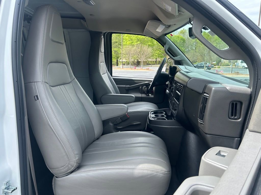 New 2026 Chevrolet Express 2500 Extended image 41
