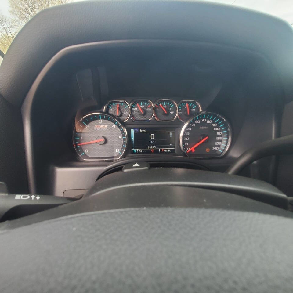 Used 2017 Chevrolet Silverado 1500 LT w/ All Star Edition image 18