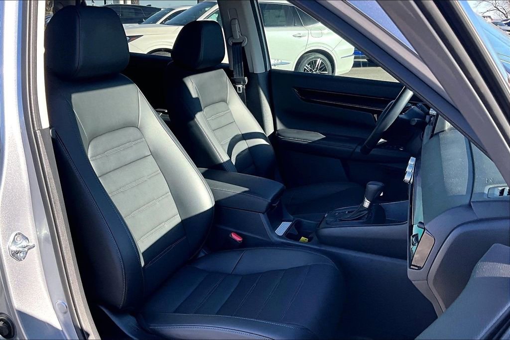 Used 2025 Honda CR-V EX-L image 10