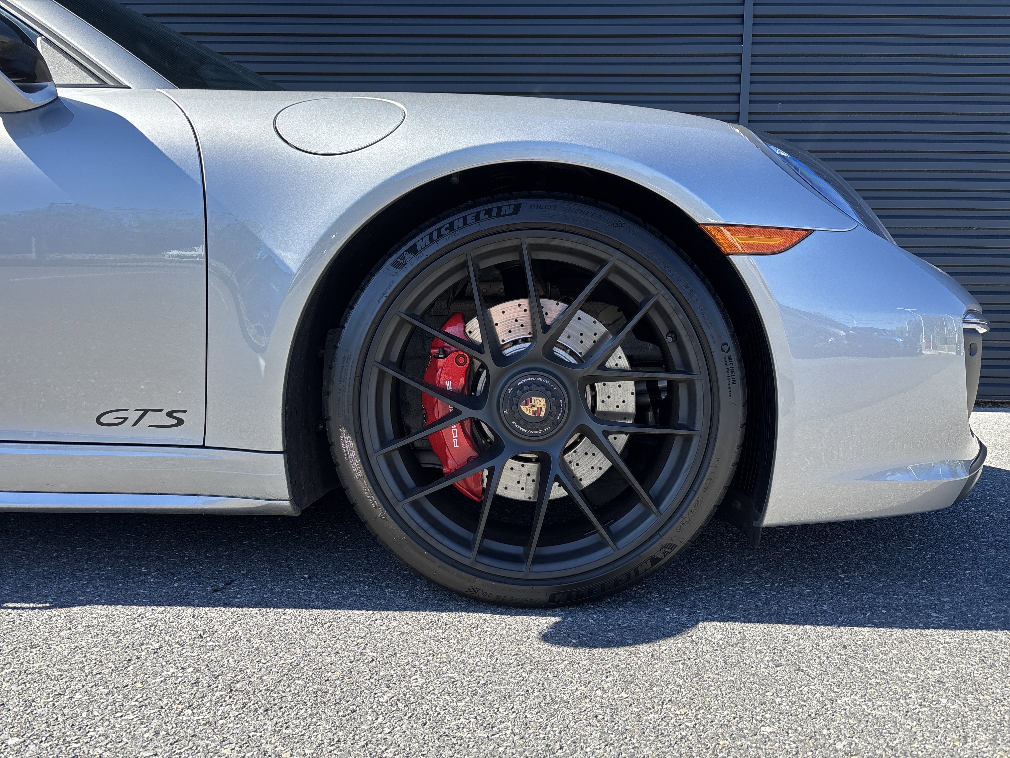 Certified 2019 Porsche 911 image 4