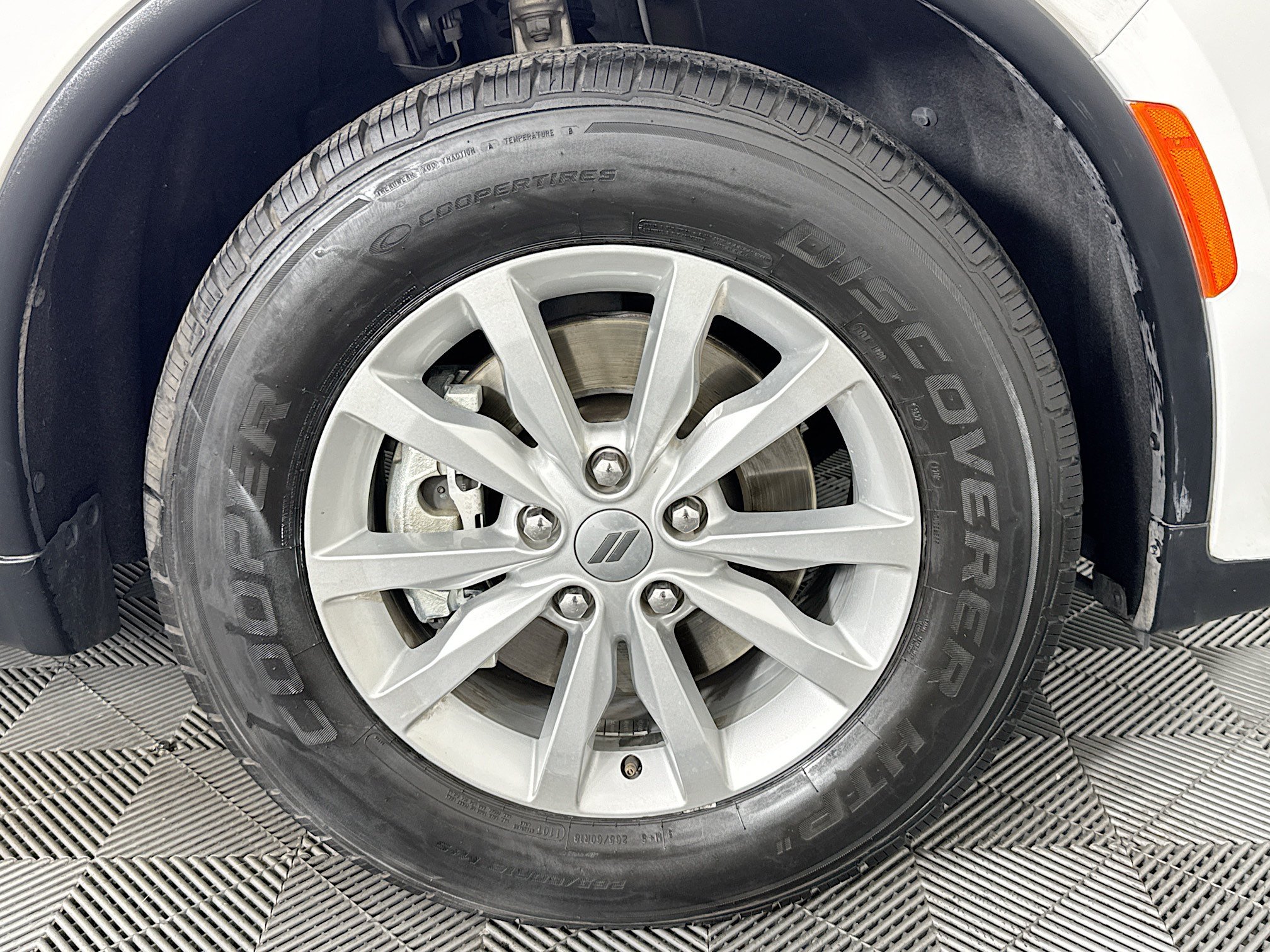 Used 2021 Dodge Durango SXT RWD image 30